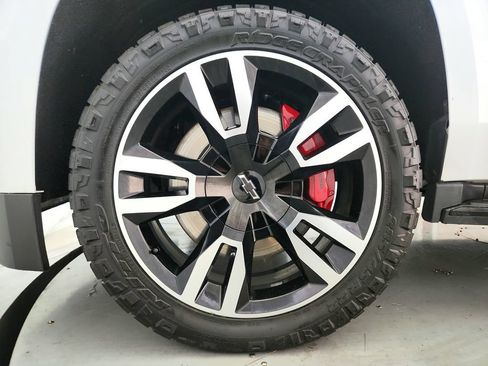 Used 2019 Chevrolet Suburban Premier AWD/4WD image 41