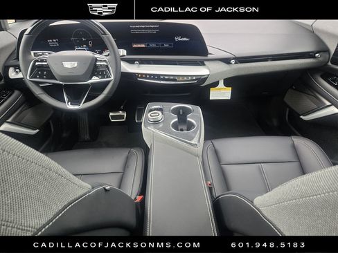 New 2026 Cadillac Optiq Luxury 1 image 7