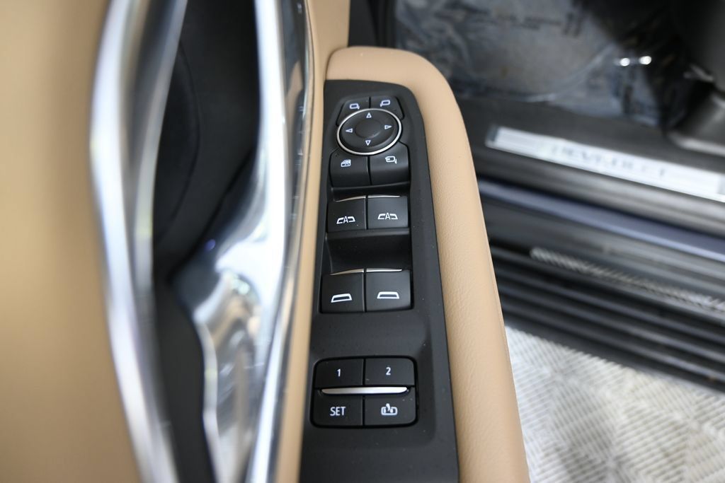 Used 2024 Chevrolet Tahoe Premier w/ Premium Package AWD/4WD image 20