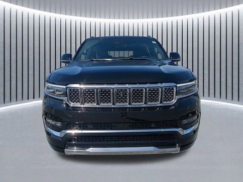 Used 2023 Jeep Grand Wagoneer L Series II w/ Premium Group II image 10