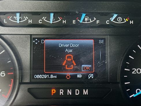 Used 2020 Ford F150 XL w/ Equipment Group 101A Mid AWD/4WD image 18