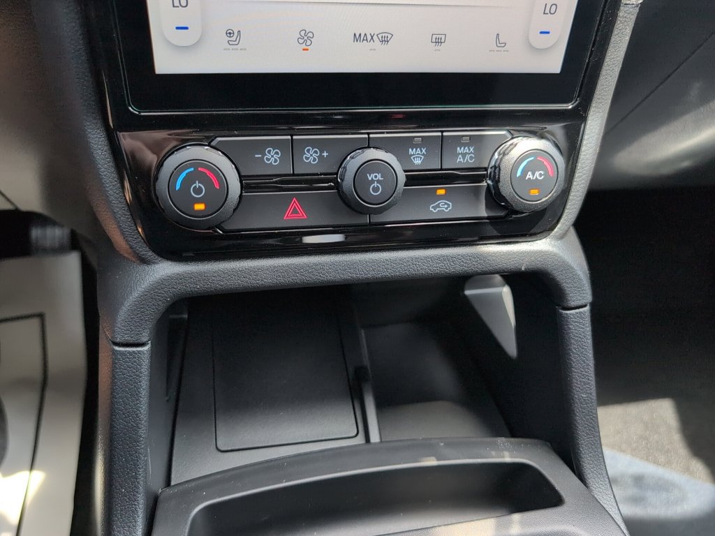 New 2026 Ford Ranger Lariat w/ Black Appearance Package AWD/4WD image 17