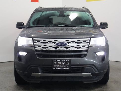 Used 2018 Ford Explorer XLT w/ Equipment Group 202A image 7