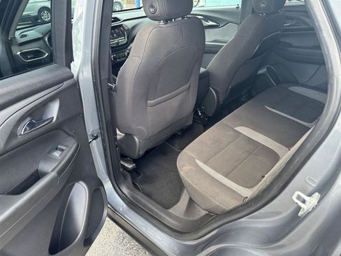 Used 2021 Chevrolet TrailBlazer LT FWD image 10