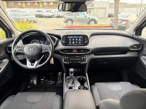 Used 2019 Hyundai Santa Fe SE image 24