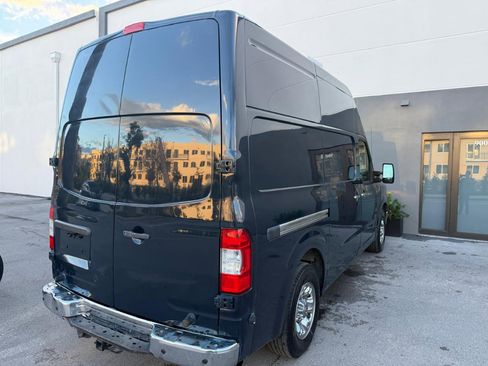 Used 2017 Nissan NV 3500 SL image 6