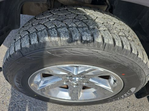 Used 2017 RAM 1500 Express image 10