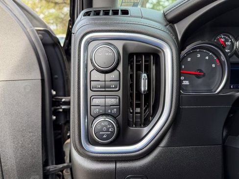 Used 2021 Chevrolet Silverado 2500 LTZ w/ Z71 Off-Road Package image 8