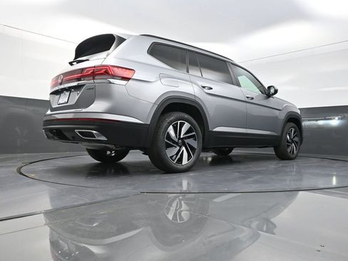 New 2026 Volkswagen Atlas SE image 25