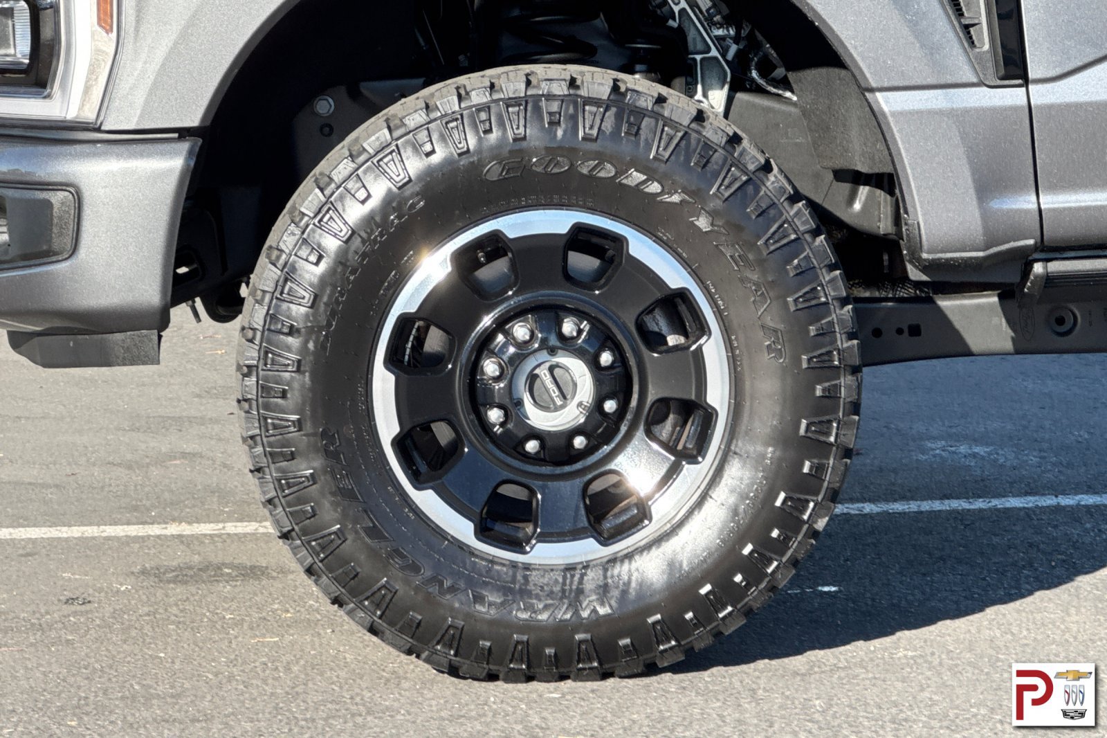 Used 2025 Ford F250 Lariat w/ Tremor Off-Road Package AWD/4WD image 35