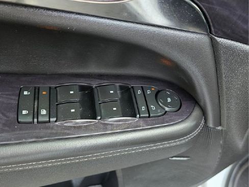 Used 2016 Buick Enclave Premium w/ Experience Buick Package image 30