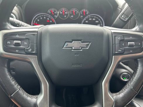 Used 2021 Chevrolet Silverado 1500 LT Trail Boss w/ Convenience Package II AWD/4WD image 11