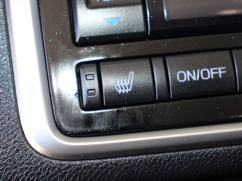 Used 2022 Subaru Ascent Limited w/ Technology Package image 15