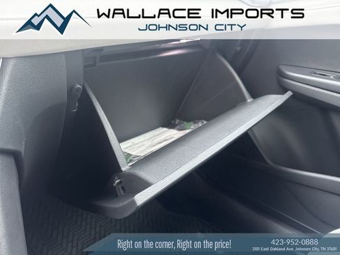 New 2026 Volkswagen Taos SE image 43