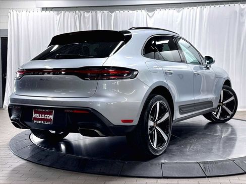 Used 2023 Porsche Macan AWD/4WD image 9