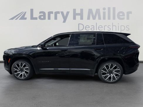 New 2025 Jeep Wagoneer S Limited image 5