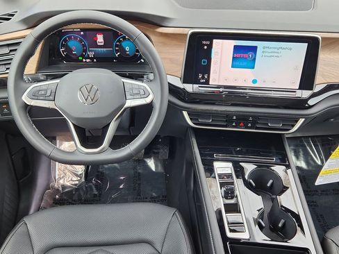 New 2026 Volkswagen Atlas SE AWD/4WD image 3