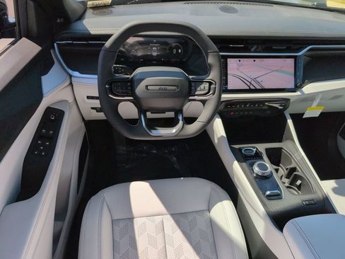 New 2026 Jeep Cherokee Overland image 21