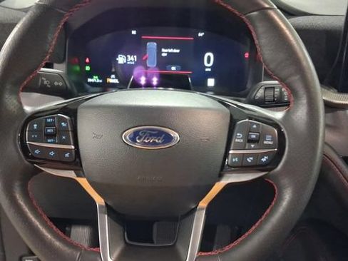 Used 2025 Ford Explorer ST-Line AWD/4WD image 12