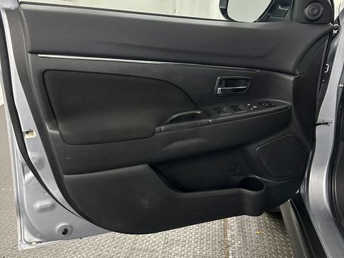 Used 2016 Mitsubishi Outlander Sport ES FWD image 8