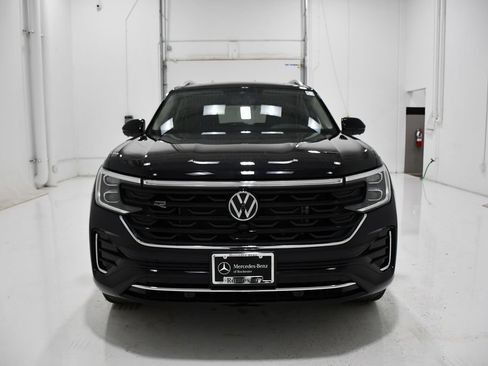 Used 2024 Volkswagen Atlas SEL Premium R-Line AWD/4WD image 2