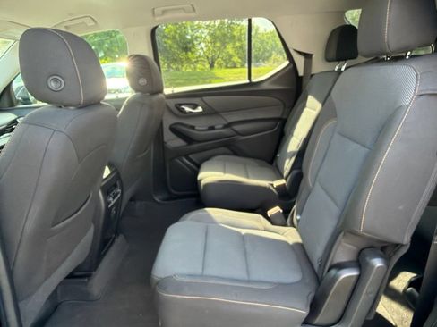 Used 2020 Chevrolet Traverse LT AWD/4WD image 10