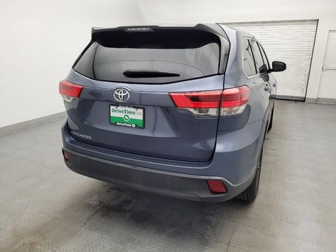 Used 2019 Toyota Highlander LE FWD image 7