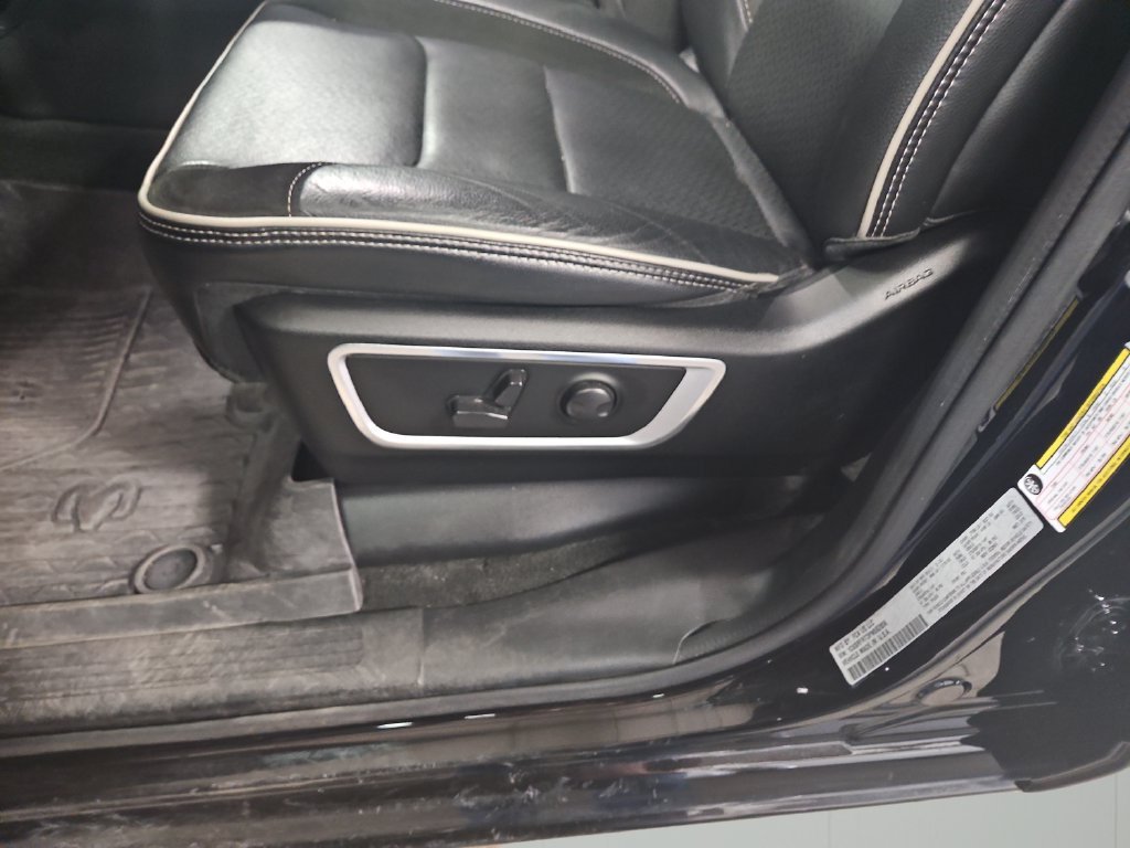 Used 2023 RAM 1500 Laramie AWD/4WD image 30