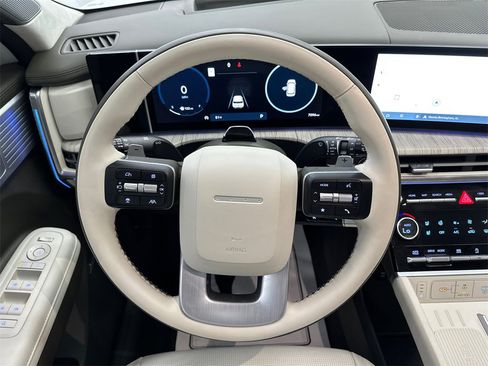 Used 2025 Hyundai Santa Fe Calligraphy image 27