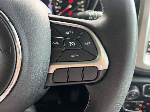 Used 2021 Jeep Compass Latitude w/ Sun and Sound Group FWD image 36