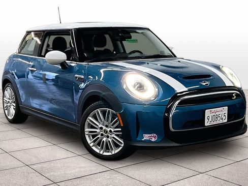 Used 2024 MINI Cooper SE image 2