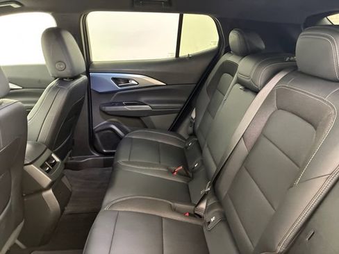 Certified 2025 Chevrolet Equinox EV LT w/ Convenience Package FWD image 18