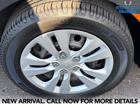 Used 2022 Kia Soul LX FWD image 8