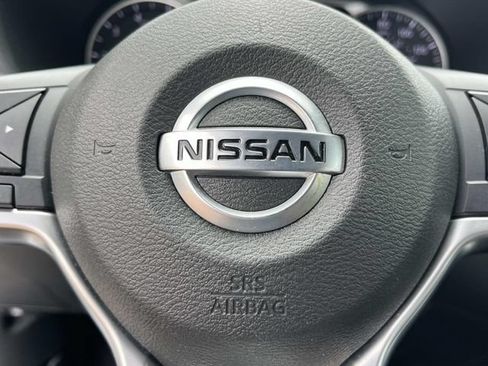 Used 2023 Nissan Sentra SV FWD image 30