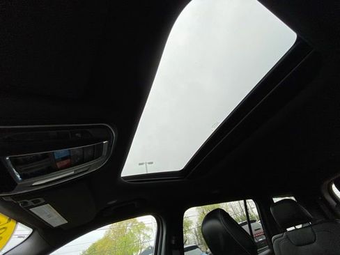 Used 2025 Jeep Grand Cherokee L Altitude AWD/4WD image 21