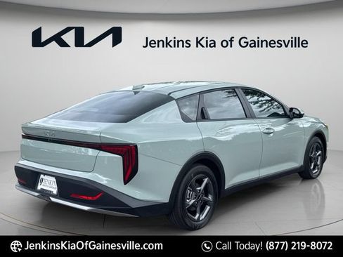 New 2026 Kia K4 FWD image 3