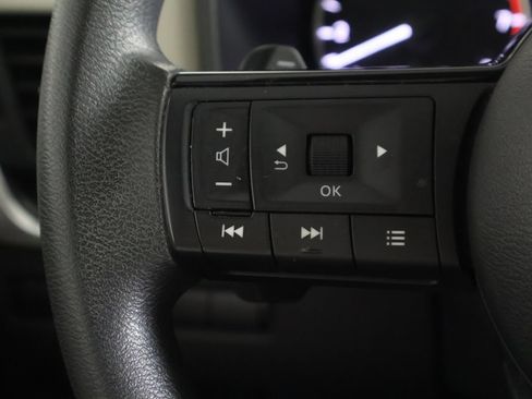 Used 2023 Nissan Rogue SV AWD/4WD image 33