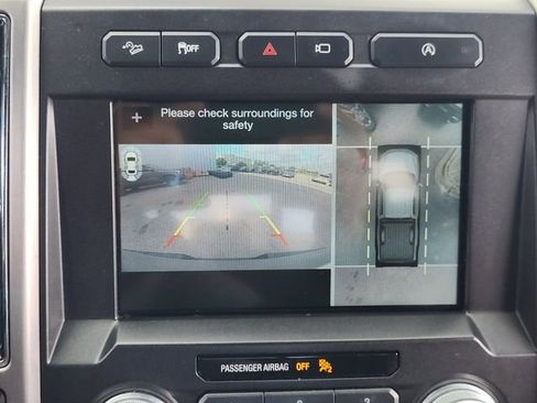 Used 2018 Ford F150 Platinum w/ Equipment Group 701A Luxury image 15