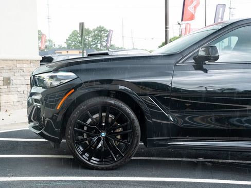Used 2023 BMW X6 xDrive40i w/ M Sport Package AWD/4WD image 22