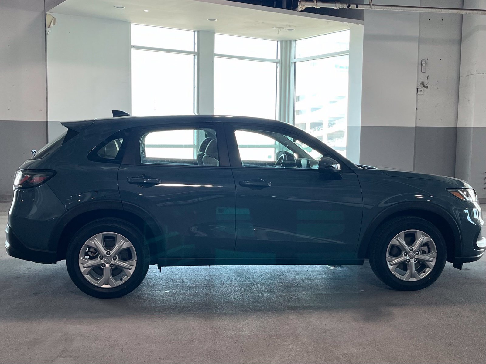 Used 2024 Honda HR-V LX image 12