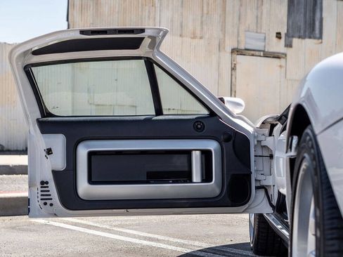 Used 2005 Ford GT image 19