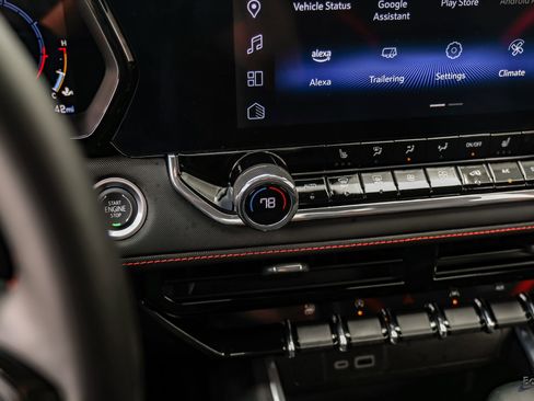 Used 2024 Chevrolet Colorado Z71 w/ Z71 Convenience Package 2 image 62