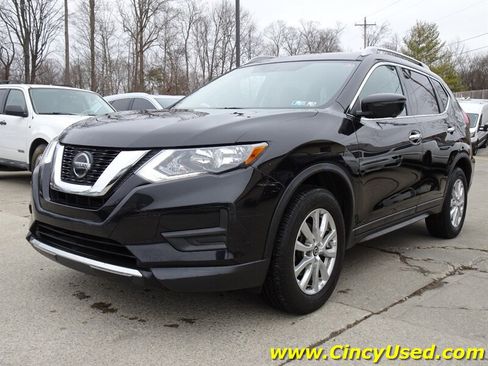 Used 2018 Nissan Rogue SV w/ Sun & Sound Touring Package AWD/4WD image 3