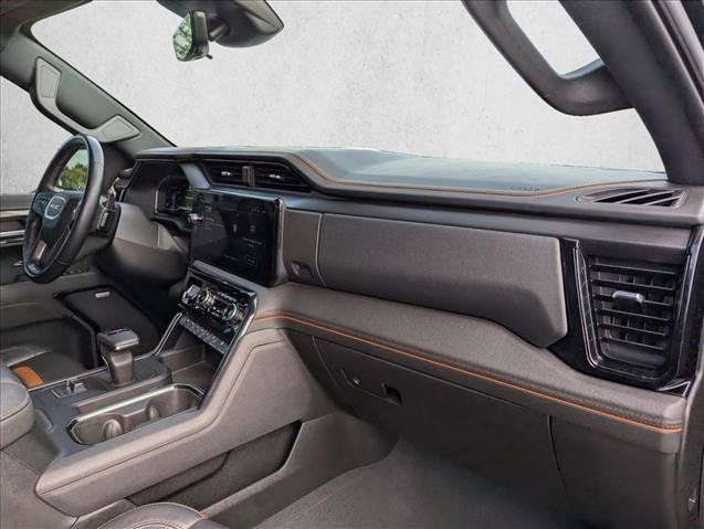Used 2023 GMC Sierra 1500 AT4 w/ AT4 Premium Package AWD/4WD image 27