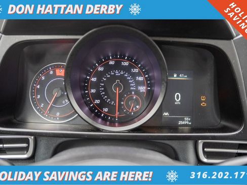 Used 2023 Hyundai Elantra SEL image 6