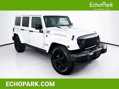 Used 2015 Jeep Wrangler Unlimited Sahara image 1