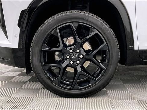 Used 2026 Chevrolet Traverse RS AWD/4WD image 10