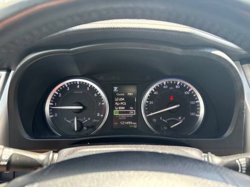 Used 2018 Toyota Highlander XLE AWD/4WD image 13