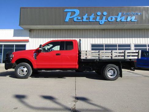Used 2022 Ford F350 XLT image 11