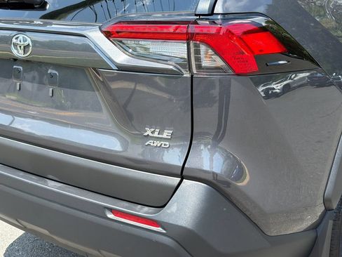 Used 2025 Toyota RAV4 XLE AWD/4WD image 5